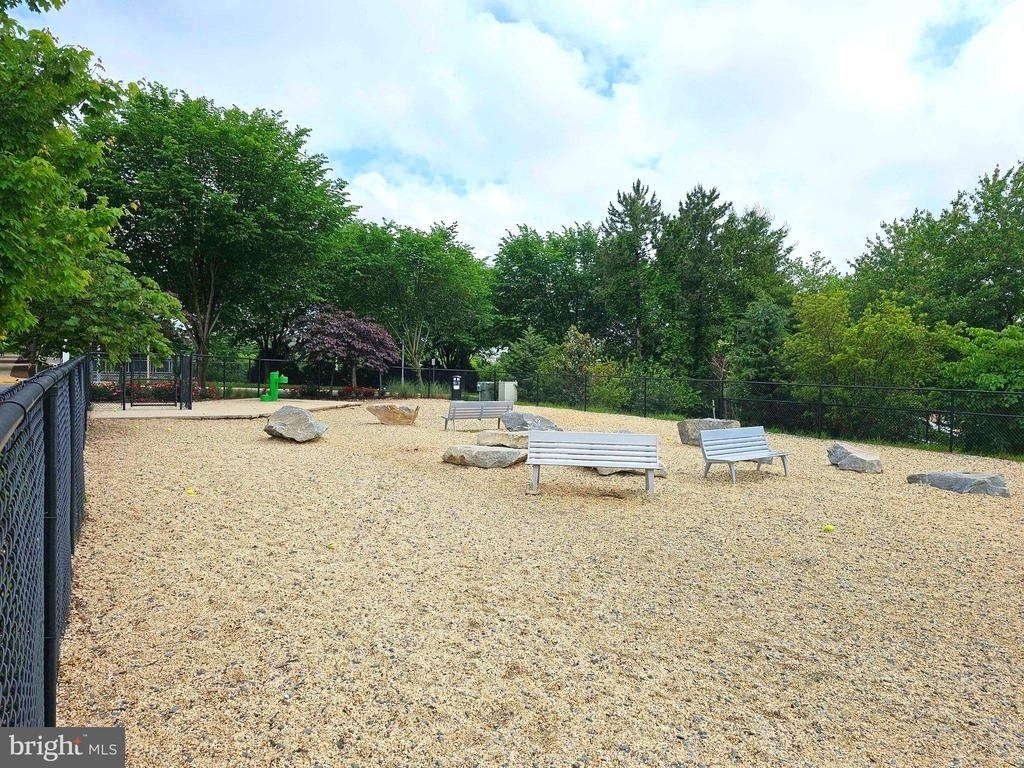 2320 Field Point Road - Photo 35