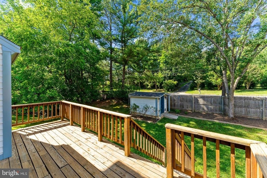 8415 Hollis Lane - Photo 4