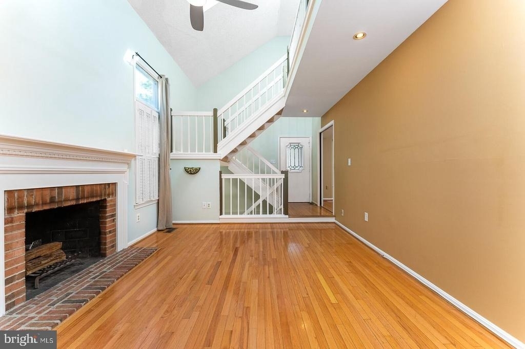 8415 Hollis Lane - Photo 9