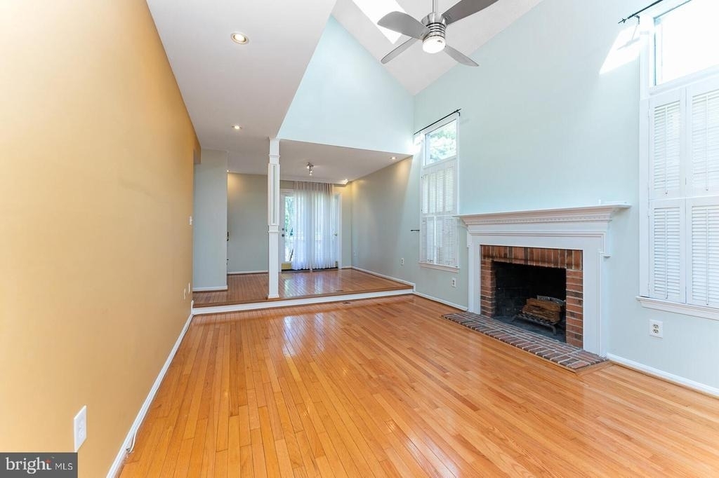 8415 Hollis Lane - Photo 14