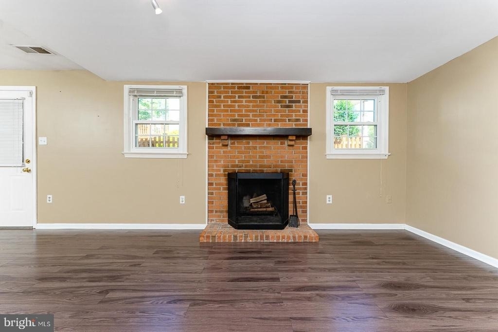 8415 Hollis Lane - Photo 25