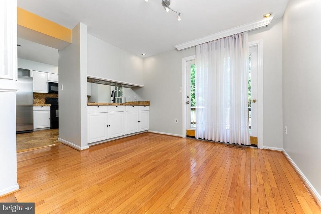 8415 Hollis Lane - Photo 13