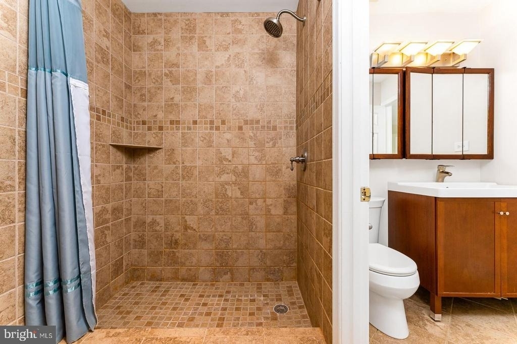 8415 Hollis Lane - Photo 17