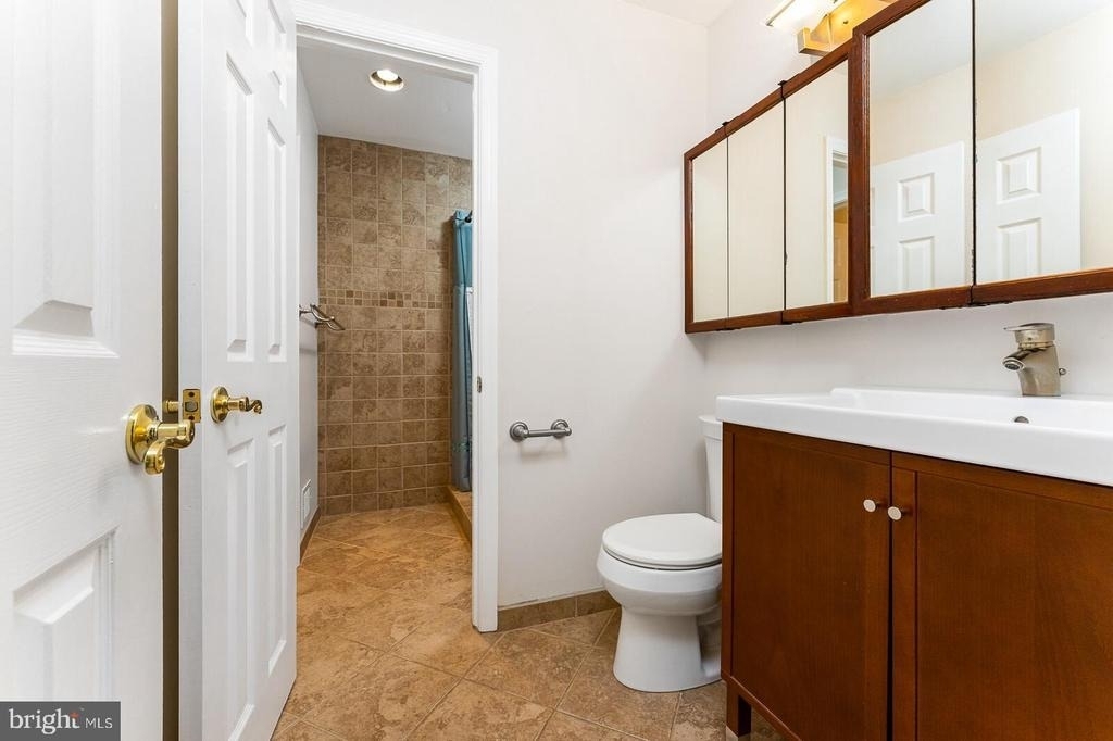 8415 Hollis Lane - Photo 28
