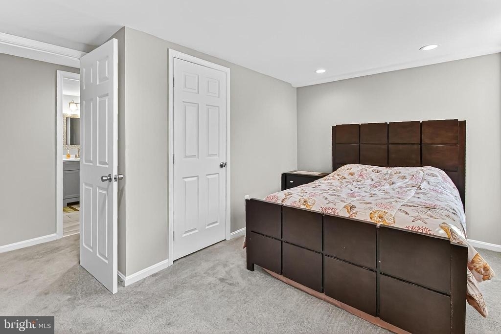 1300 Pinstripe Court - Photo 12