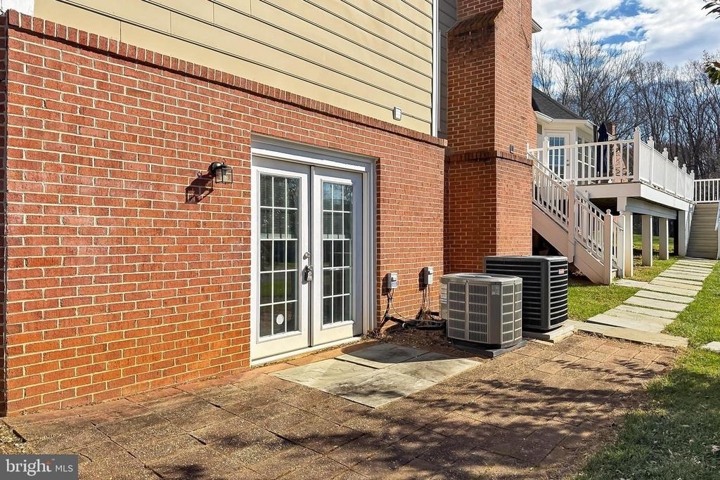1300 Pinstripe Court - Photo 2
