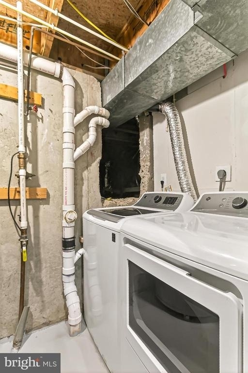 1300 Pinstripe Court - Photo 17