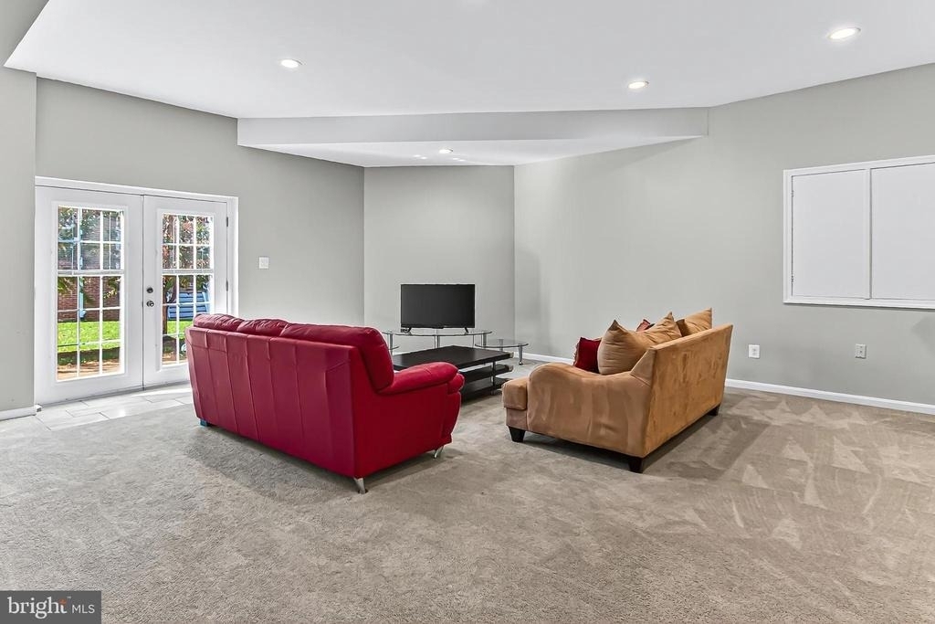 1300 Pinstripe Court - Photo 7