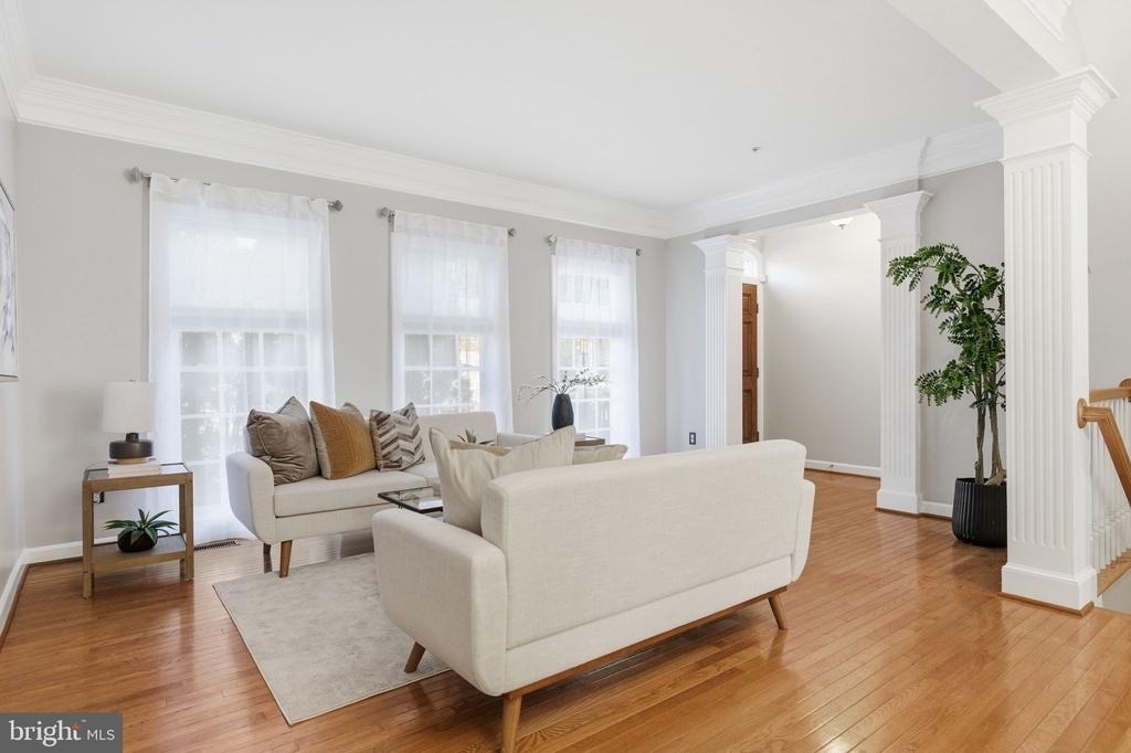 7996 Reserve Way - Photo 6