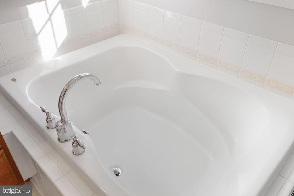 7996 Reserve Way - Photo 33