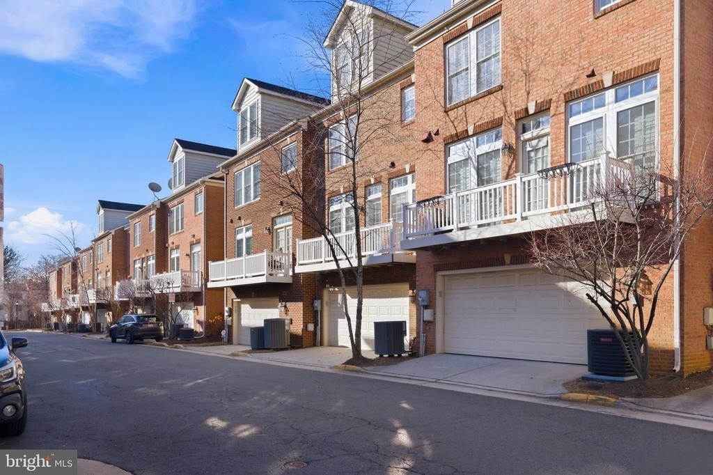 7996 Reserve Way - Photo 45