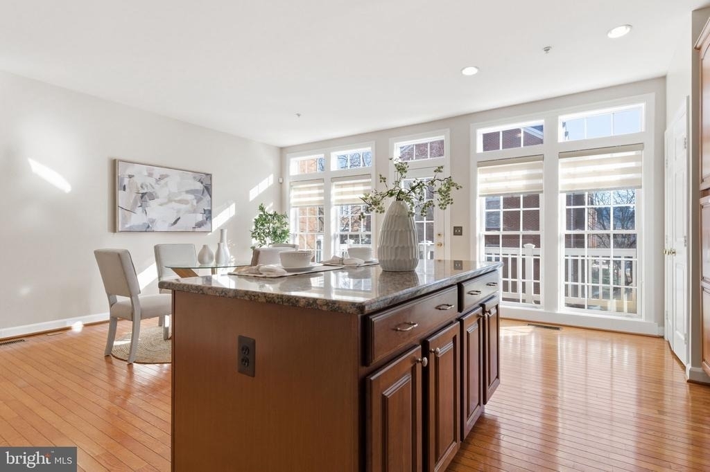 7996 Reserve Way - Photo 18