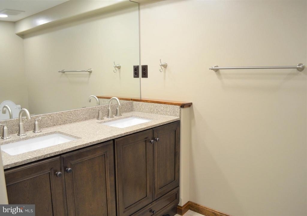 1105 Meander Drive - Photo 3