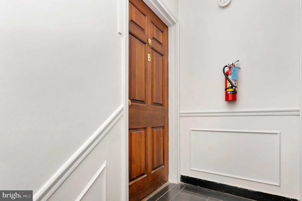 3201 Commonwealth Avenue - Photo 1