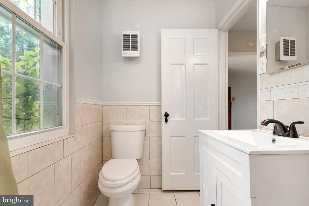 3201 Commonwealth Avenue - Photo 19
