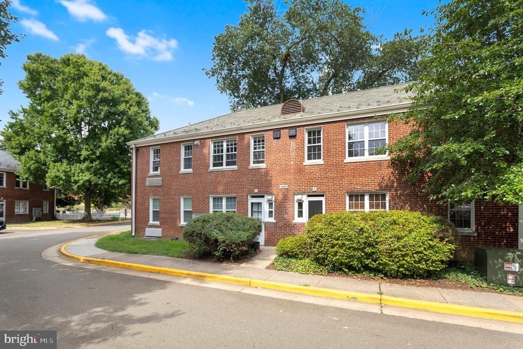 3201 Commonwealth Avenue - Photo 20