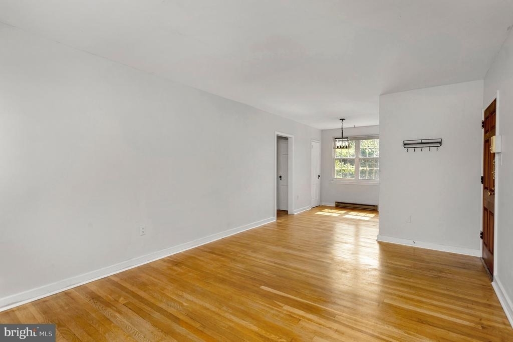 3201 Commonwealth Avenue - Photo 5