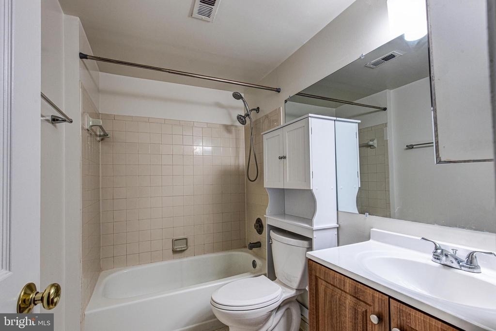 1427 Oronoco Street - Photo 15