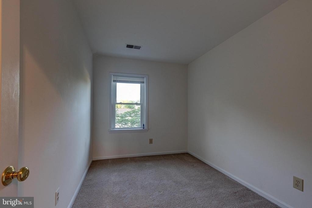1427 Oronoco Street - Photo 16