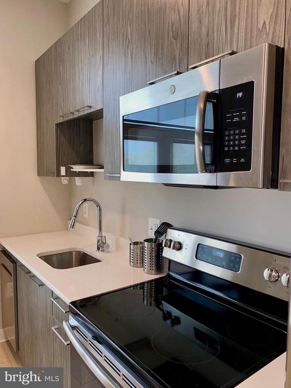 989 S Buchanan Street - Photo 32