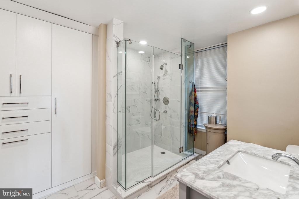 135 S 19th Street - Photo 26