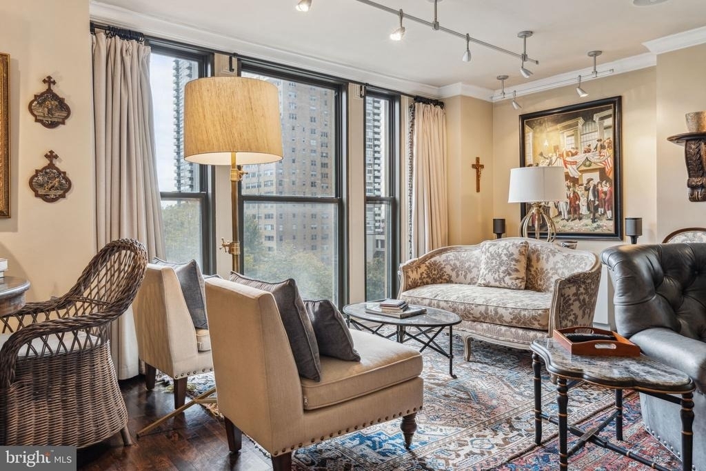 135 S 19th Street - Photo 6