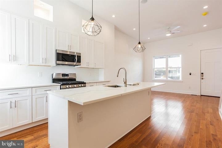 146 W Wildey Street - Photo 2