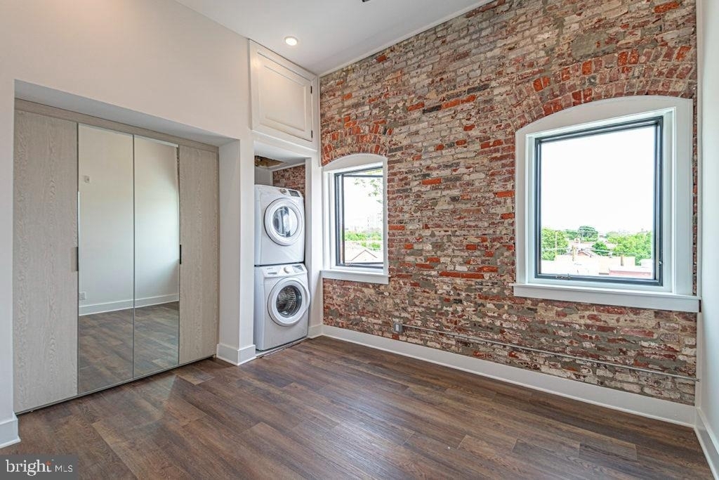 1211 Bainbridge Street - Photo 4