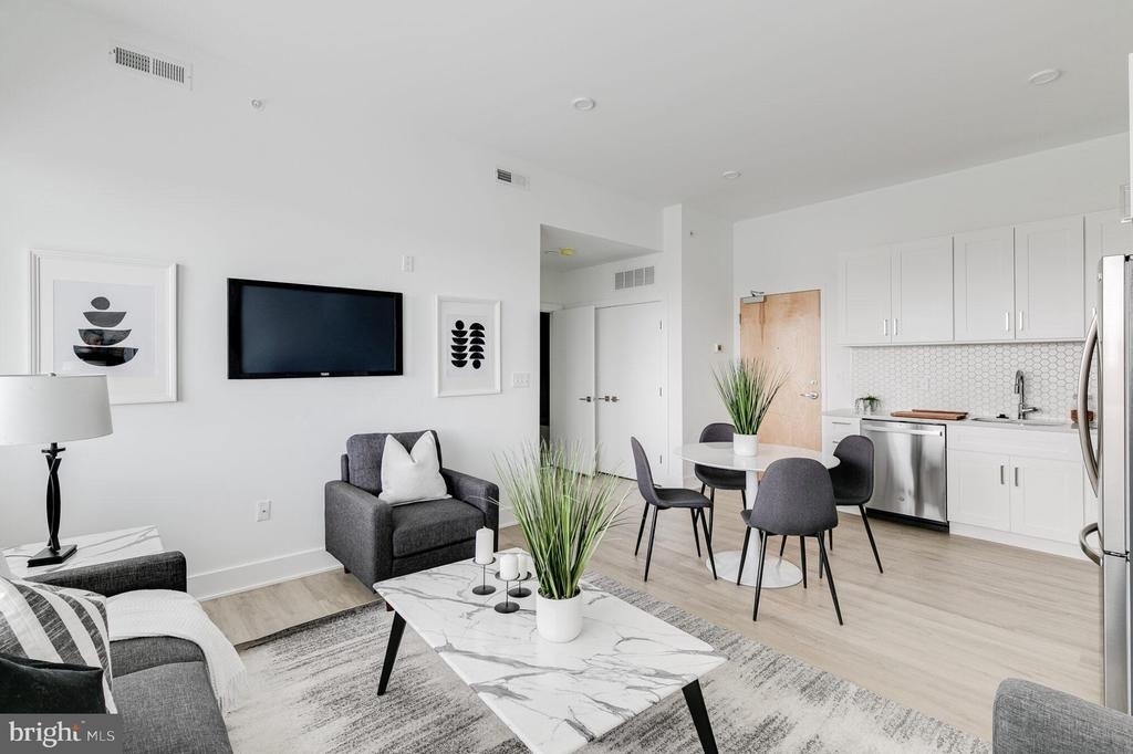 2201 Washington Avenue - Photo 16
