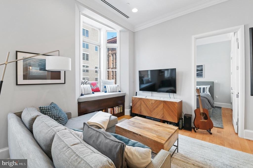 421 Chestnut Street - Photo 7