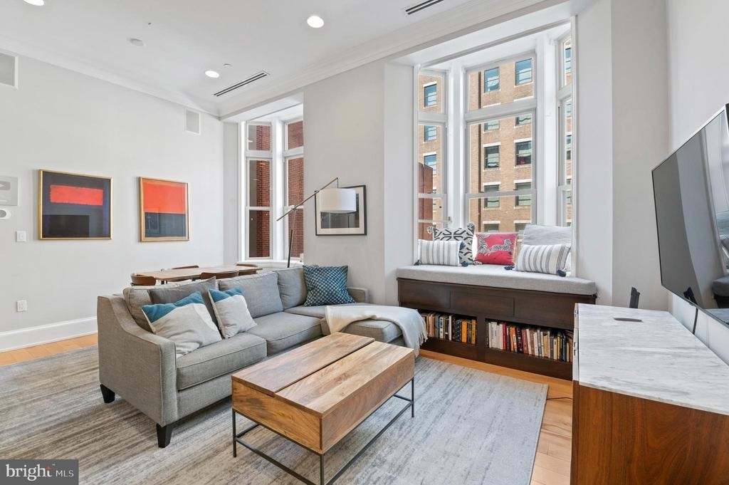 421 Chestnut Street - Photo 8