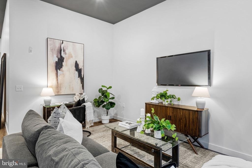 525 N 41st Street - Photo 8