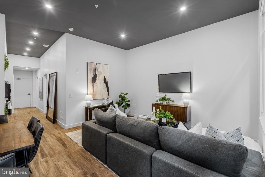 525 N 41st Street - Photo 7