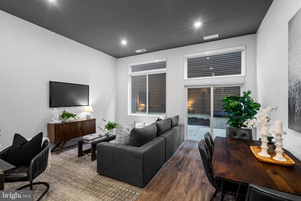 525 N 41st Street - Photo 1