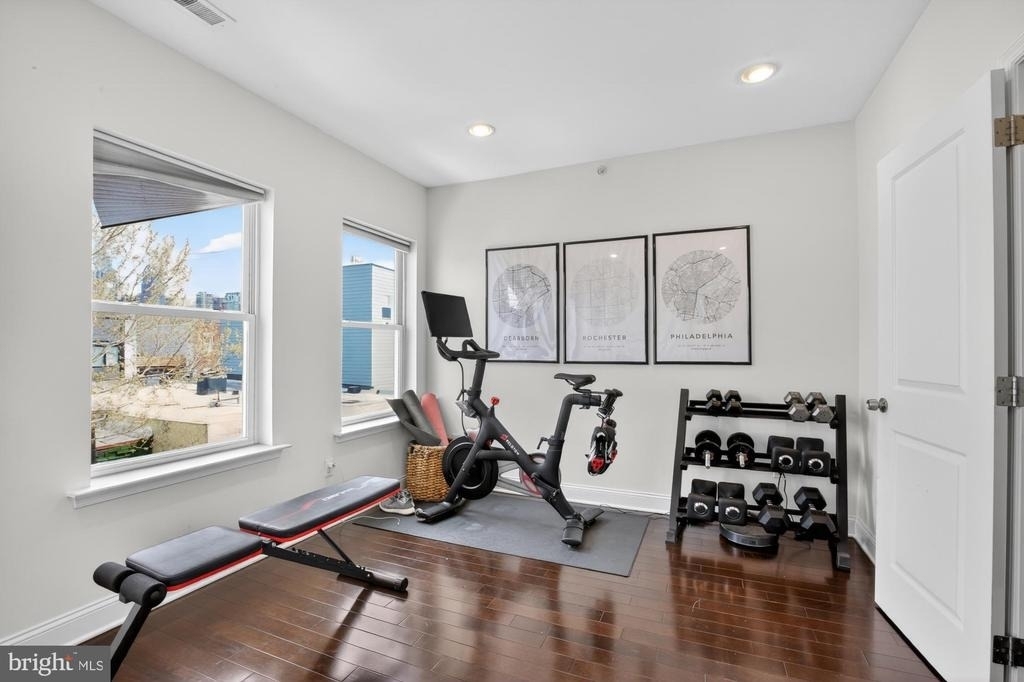 2115 Carpenter Street - Photo 12