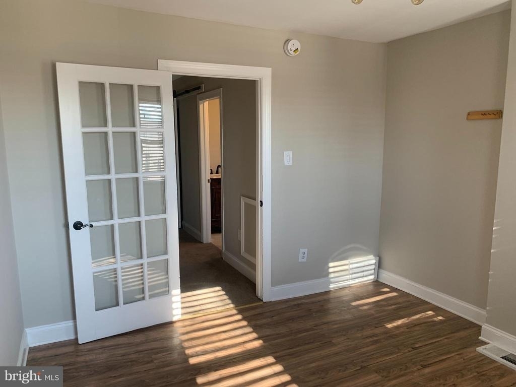 457 Walnut Street - Photo 15
