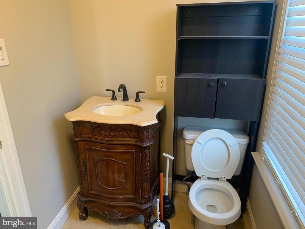 457 Walnut Street - Photo 10
