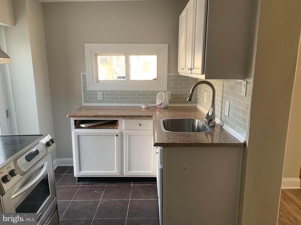 457 Walnut Street - Photo 5