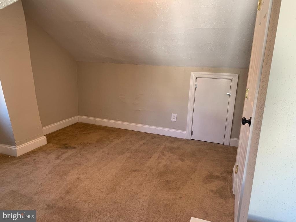 457 Walnut Street - Photo 18