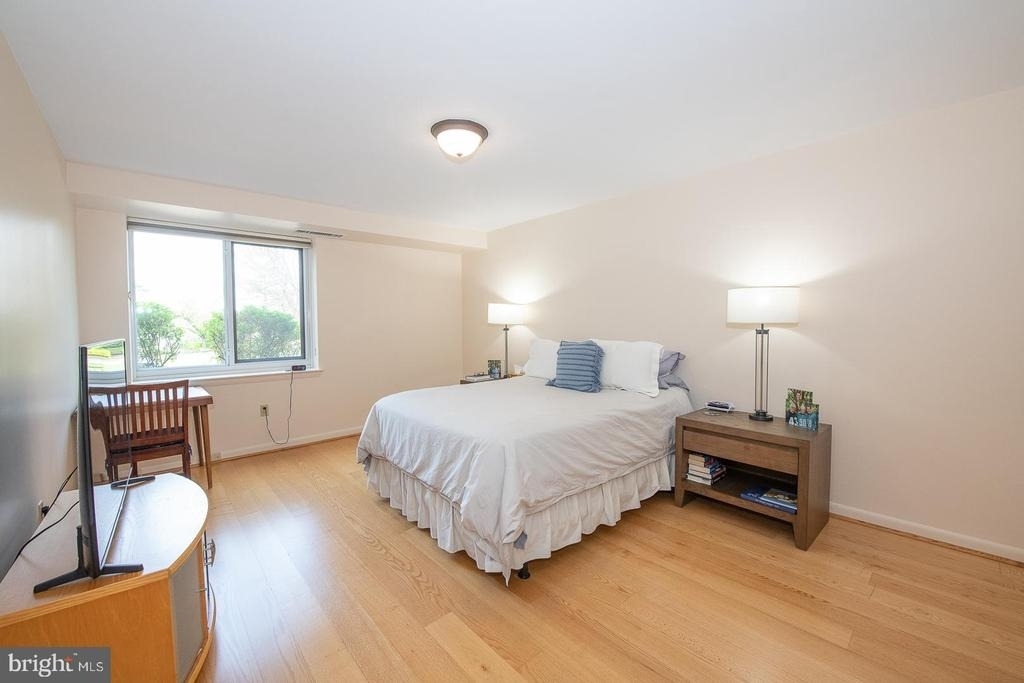 1637 Oakwood Drive - Photo 7