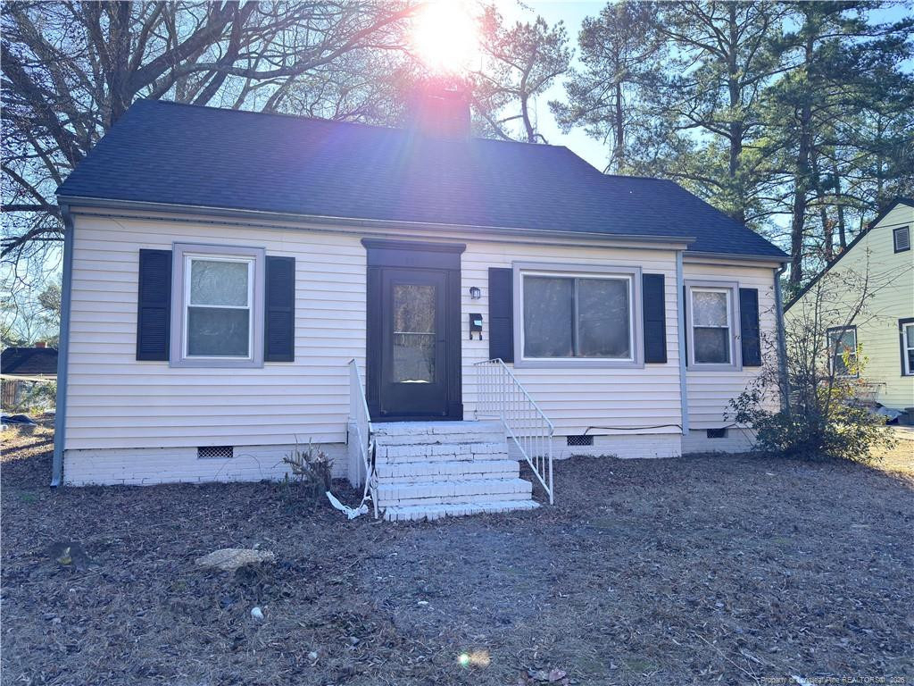 307 Hawthorne Drive - Photo 0