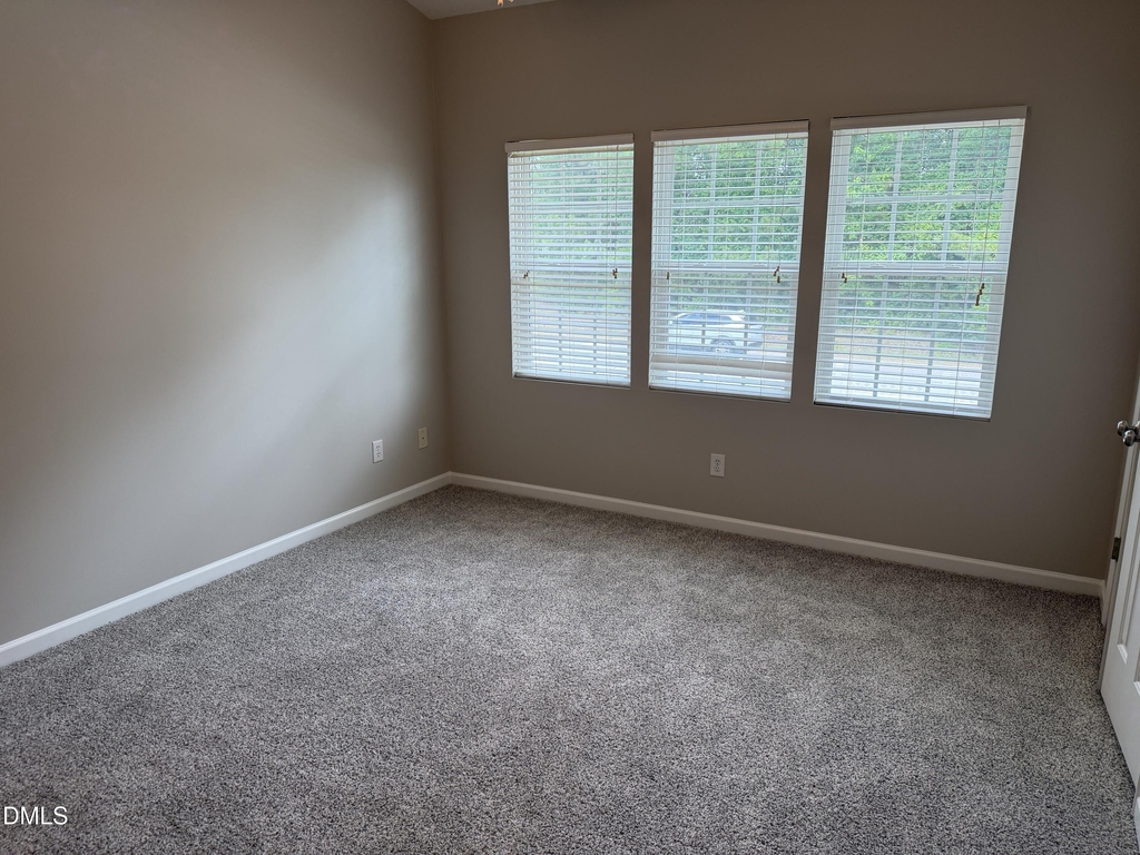 705 Glen Road - Photo 7