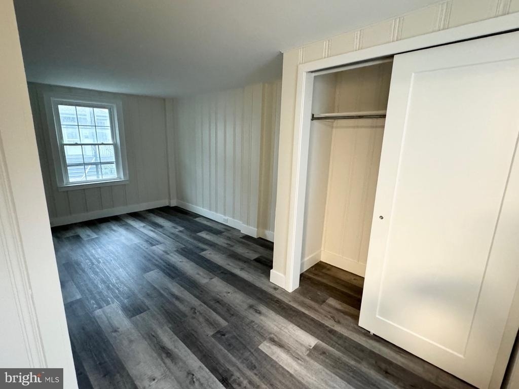 13 Charlton Street - Photo 5