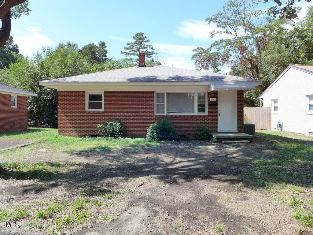 111 Isley Street - Photo 0