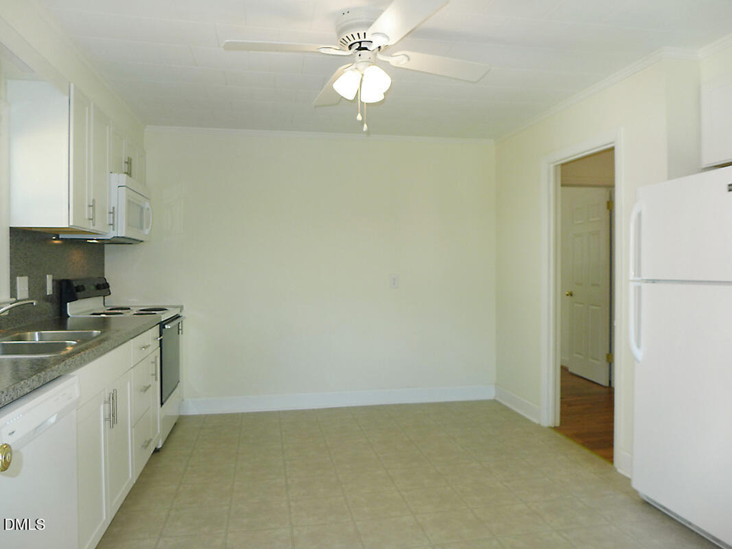 111 Isley Street - Photo 6