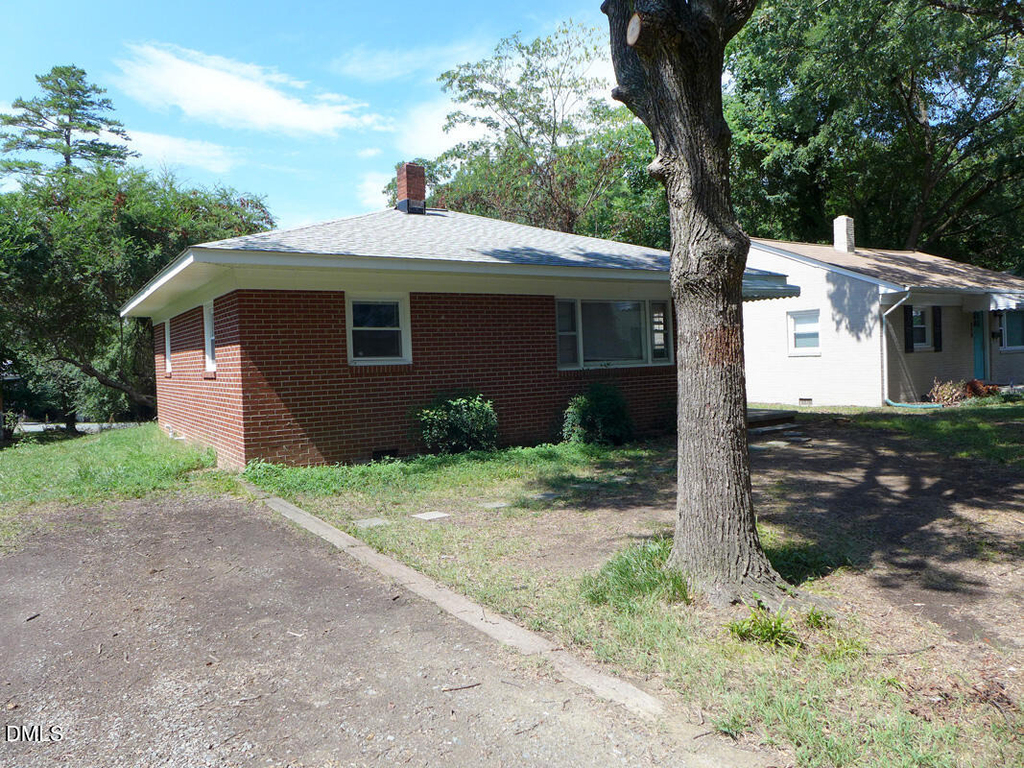 111 Isley Street - Photo 1