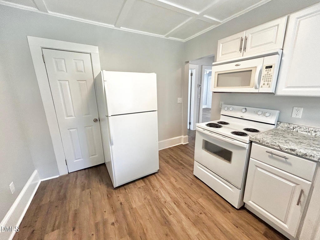 224 Walker Avenue - Photo 13