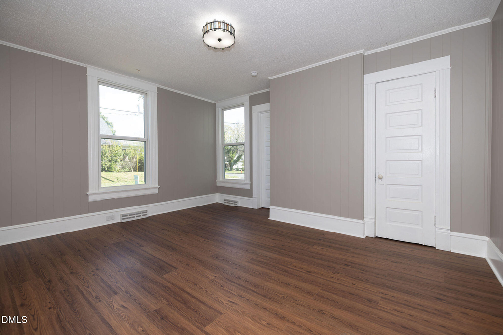 805 S Broad Street - Photo 11