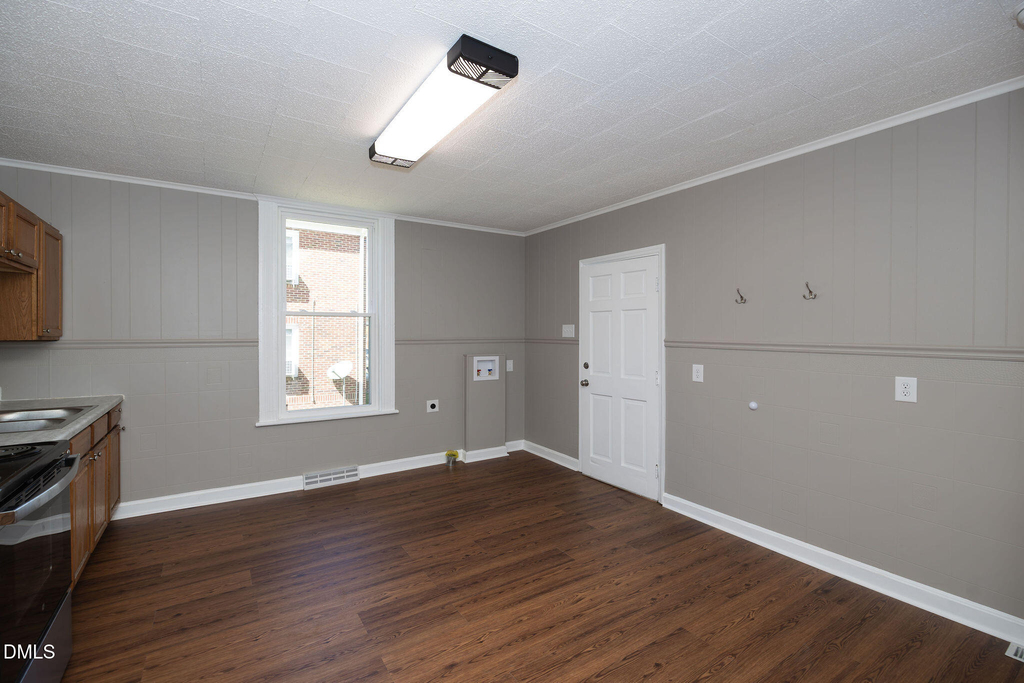 805 S Broad Street - Photo 17