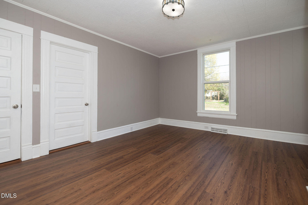 805 S Broad Street - Photo 12